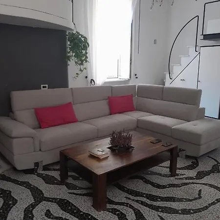 San Carlo House דירה